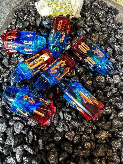Sage's Spectral Revolver Thermal Bullets Resin Dice Set image 2
