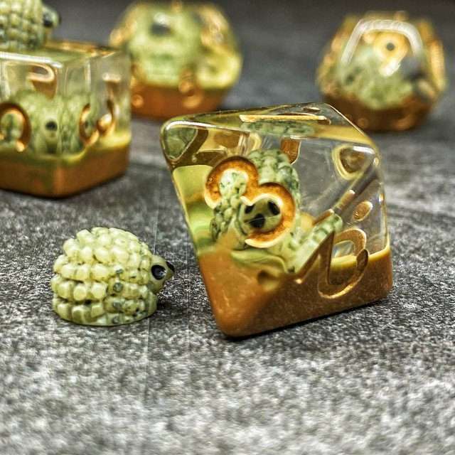 Sage's Baby Hedgehog Green Familiar Resin Polyhedral Dice Set image 3