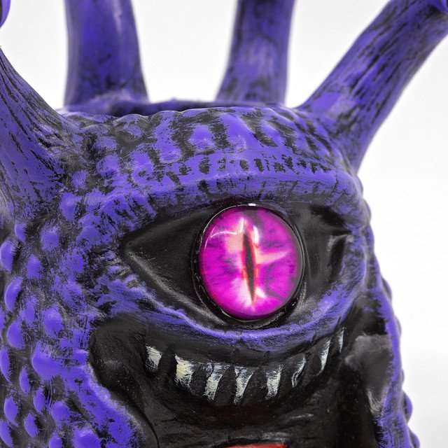 Purple Eye Tyrant Desk Companion Phone Stand & Pencil Holder image 9