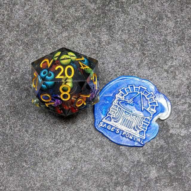 Sage's Watchful Eyes Liquid Core Sharp Edge Resin 33mm D20  image 7