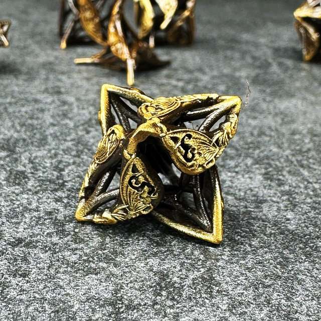 Sage’s Soaring Wyvern Hollow Metal Polyhedral Dice Set image 3
