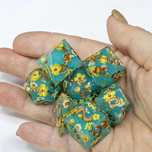 Sage's Honeybees Tropical Honey Sharp Edge Resin Dice Set image 15