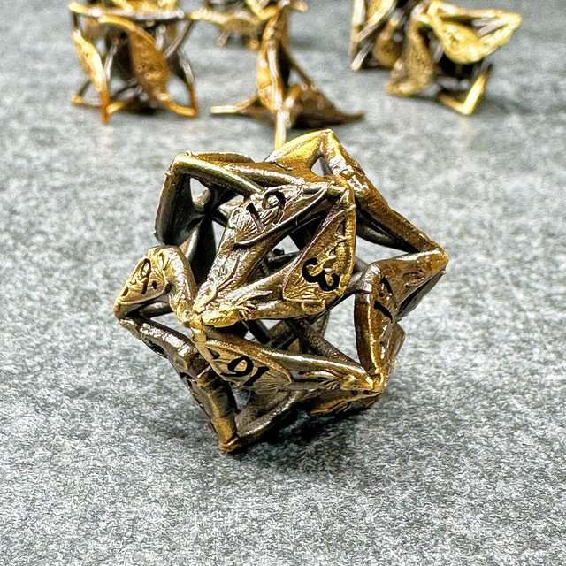 Sage’s Soaring Wyvern Hollow Metal Polyhedral Dice Set image 8