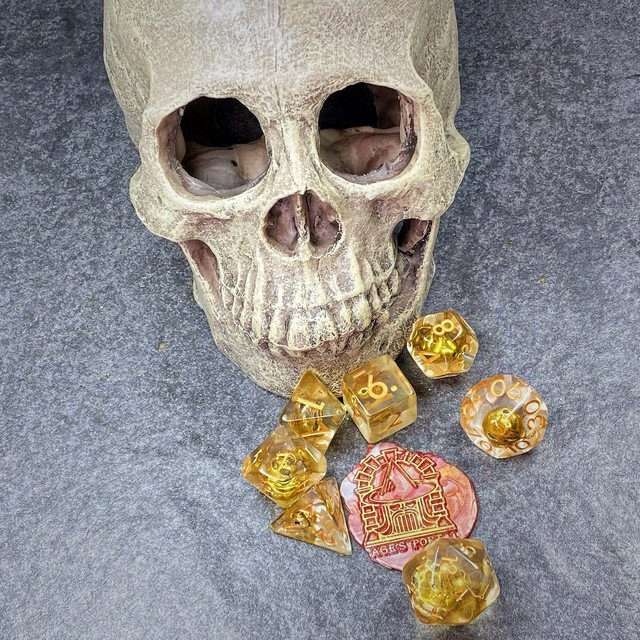 Sage's Familiars - Golden Skull Familiar Resin Polyhedral Dice Set image 40