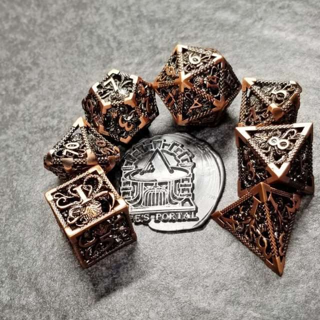 Sage's Cthulhu Shugnahothh Bronze Hollow Metal Polyhedral Dice Set image 12