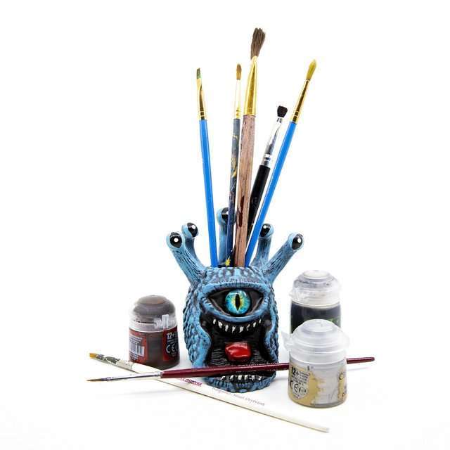 Blue Eye Tyrant Desk Companion Phone Stand & Pencil Holder image 10