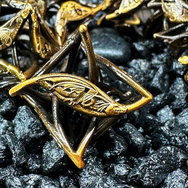 Sage’s Soaring Wyvern Hollow Metal Polyhedral Dice Set image 0