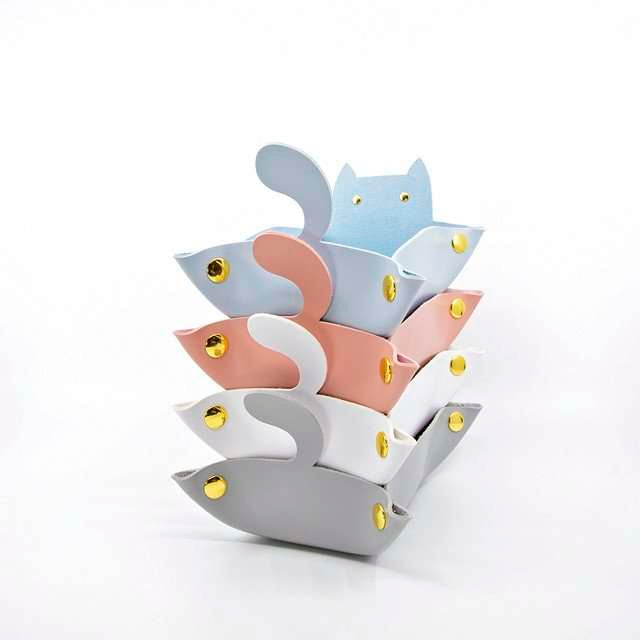 Sage's Light Multicolor 4 Pack Enchanted Cat Dice Tray Set image 3