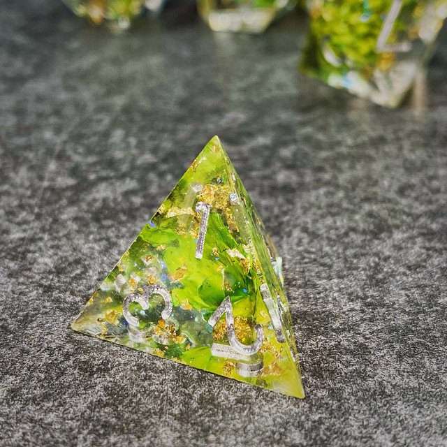 Sage’s Enchanted Flower Green Sharp Edge Resin Polyhedral Dice Set image 3