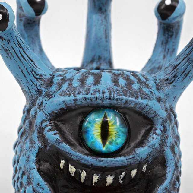 Blue Eye Tyrant Desk Companion Phone Stand & Pencil Holder image 9