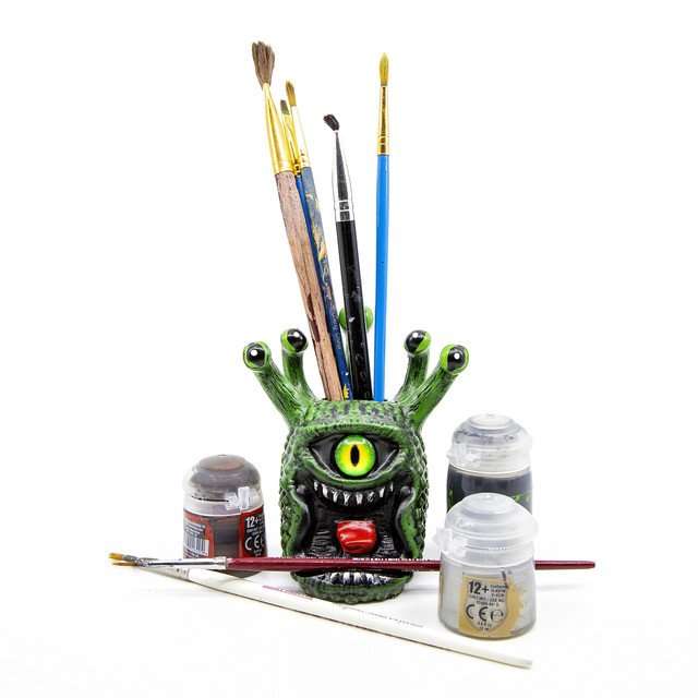Green Eye Tyrant Desk Companion Phone Stand & Pencil Holder image 11