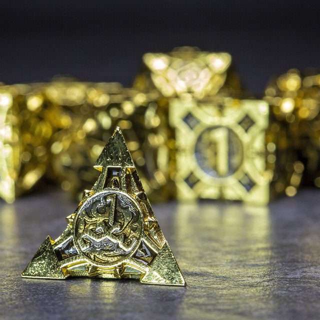 Sage’s Runic Caltrops Gold/Black Metal Polyhedral Dice Set image 6