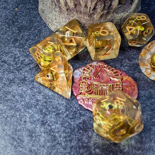 Sage's Familiars - Golden Skull Familiar Resin Polyhedral Dice Set image 39