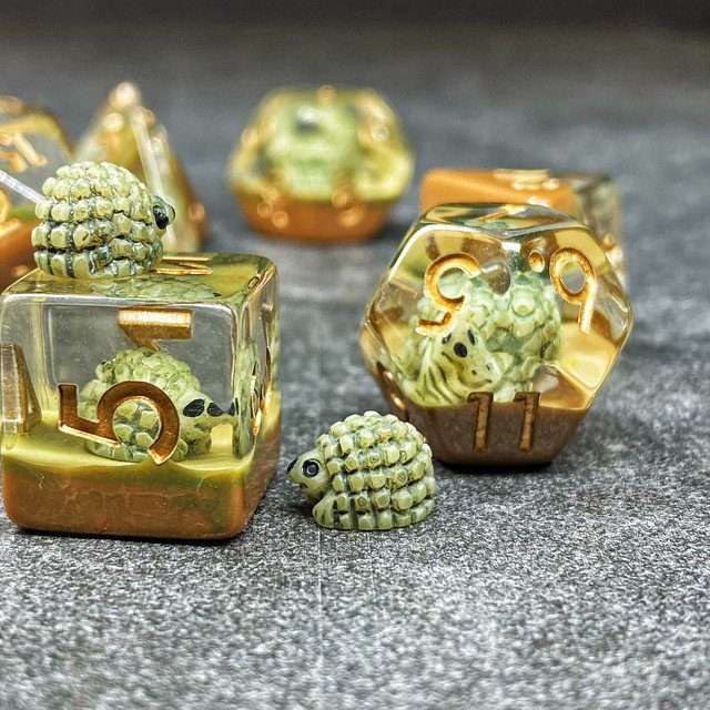 Sage's Baby Hedgehog Green Familiar Resin Polyhedral Dice Set image 7