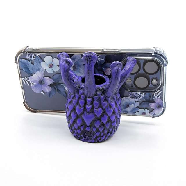Purple Eye Tyrant Desk Companion Phone Stand & Pencil Holder image 13