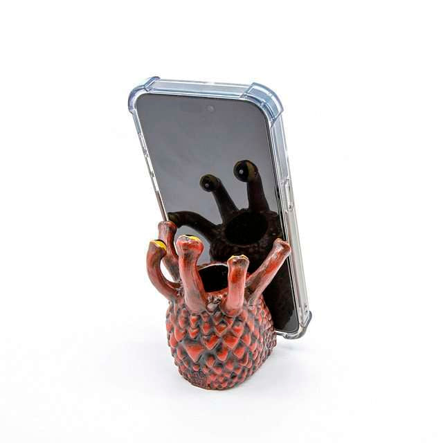 Red Eye Tyrant Desk Companion Phone Stand & Pencil Holder image 16