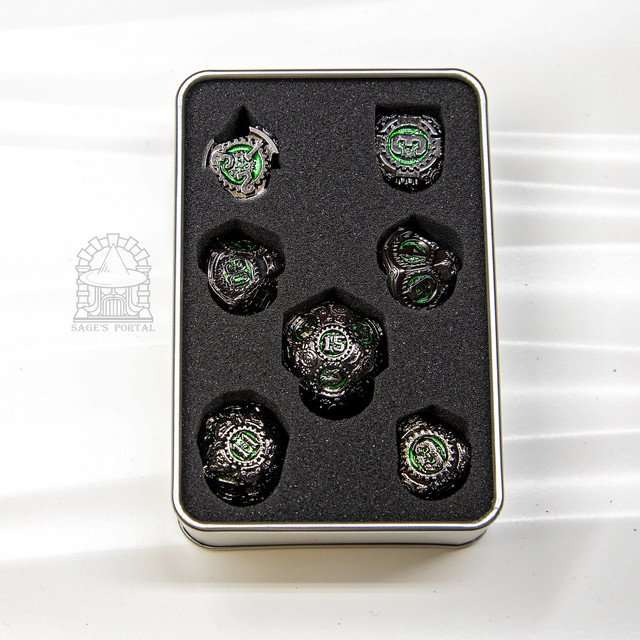 Sage's Artificer's Core Venom Essence Metal Polyhedral Dice Set - Sage's PortalMetal Dice Set