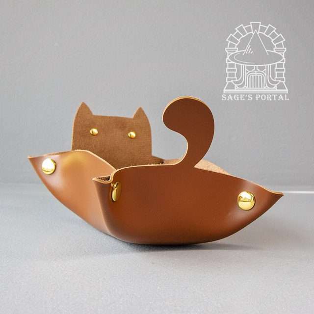 Sage's Brown Enchanted Cat Dice Tray - Sage's PortalDice Tray
