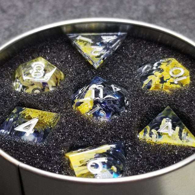 Sage's Divine Souls Liquid Core Sharp Edge Resin Dice Set - Sage's PortalLiquid Core Dice Set