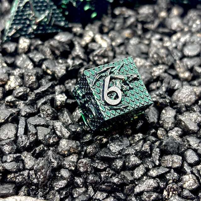 Sage's Dragonscales Green/Silver Metal Polyhedral Dice Set - Sage's PortalMetal Dice Set