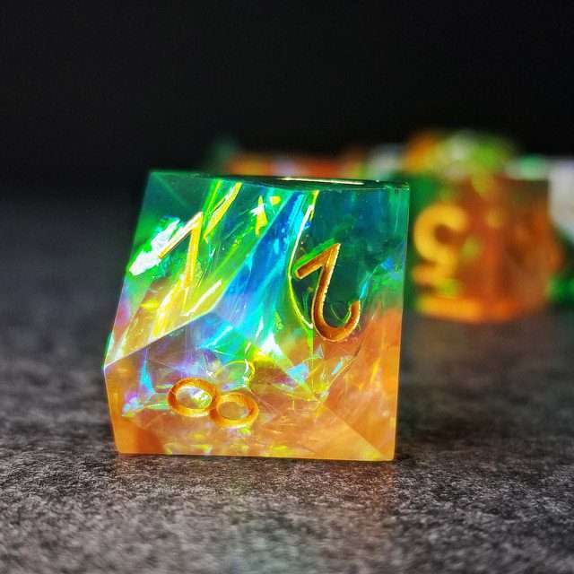 Sage's Enchanted Crystals Green/Peach Gold Ink Sharp Edge Resin Dice Set - Sage's PortalSharp Edge Resin Dice Set