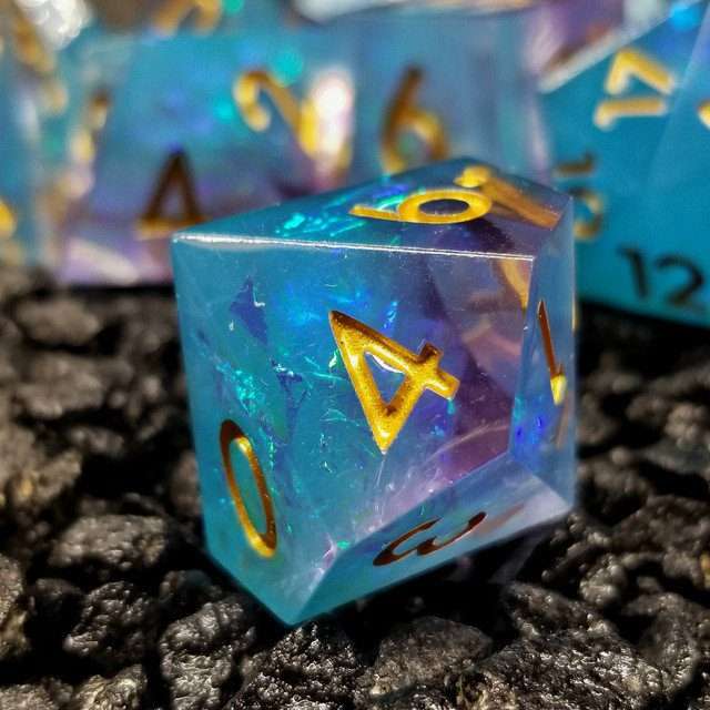 Sage's Enchanted Crystals Ice Blue Gold Ink Sharp Edge Resin Dice Set - Sage's PortalSharp Edge Resin Dice Set