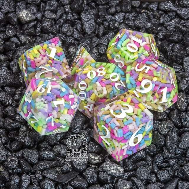 Sage's Exaltations - Naming Day Sharp Edge Resin Dice Set - Sage's PortalSharp Edge Resin Dice Set