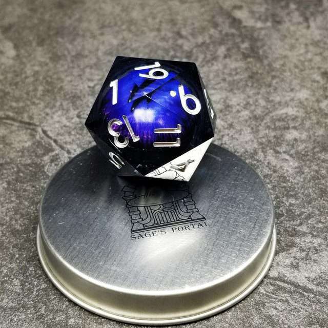 Sage's Eye of the Serpent Jiggling Purple Eye Resin 33mm D20 - Sage's PortalLiquid Core Dice Set