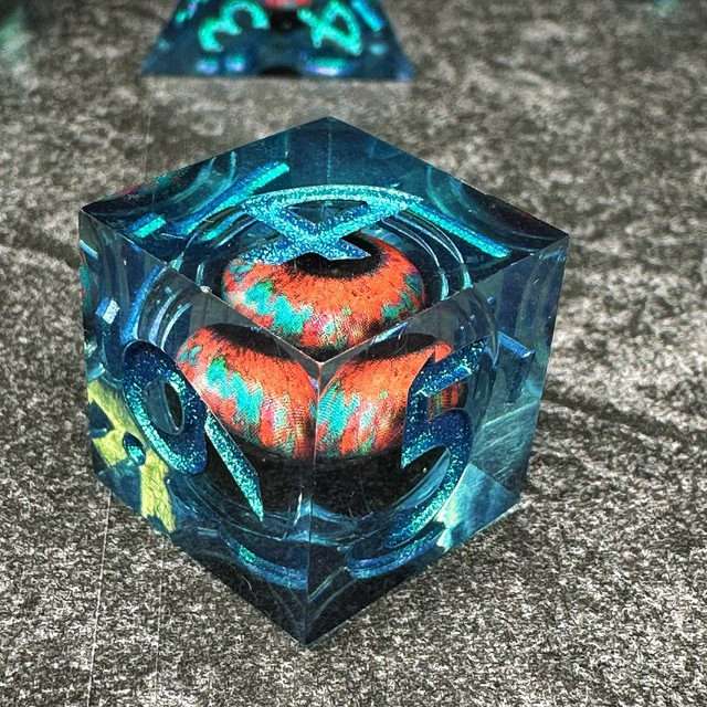 Sage's Eye of the Wild Beast Jiggling Liquid Core Polyhedral Dice Set - Sage's PortalLiquid Core Dice Set