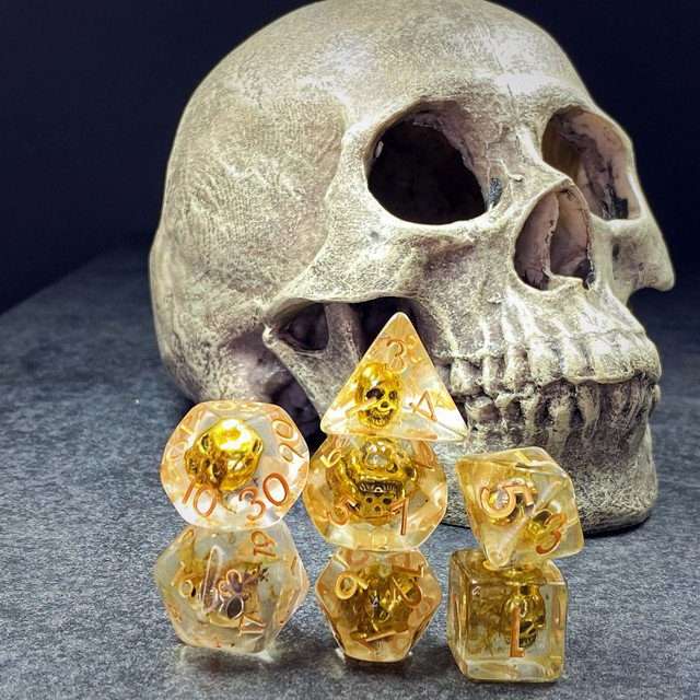 Sage's Familiars - Golden Skull Familiar Resin Polyhedral Dice Set - Sage's PortalResin Dice Set