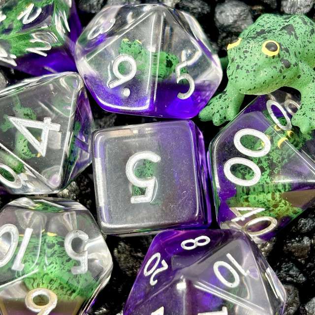 Sage's Familiars - Green Frog Resin Polyhedral Dice Set - Sage's PortalResin Dice Set
