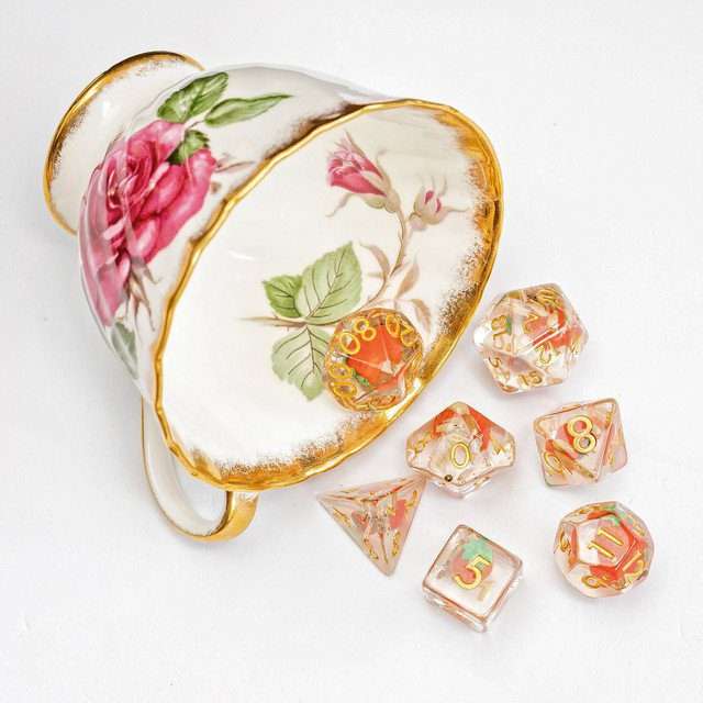 Sage's Familiars - Magic Strawberries Resin Polyhedral Dice Set - Sage's PortalResin Dice Set