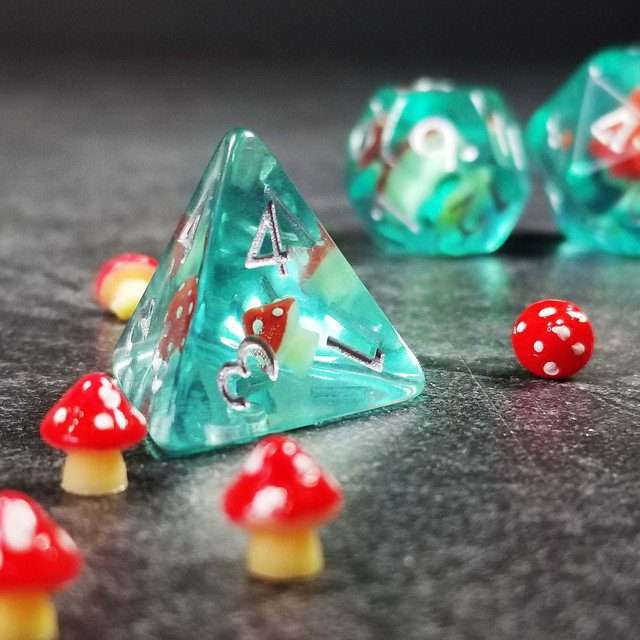 Sage's Familiars - Red Magic Shrooms Resin Polyhedral Dice Set - Sage's PortalResin Dice Set