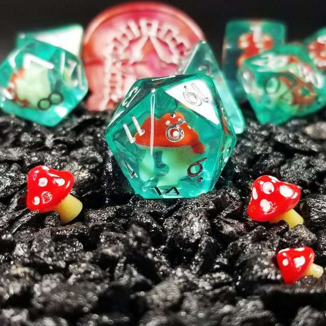 Sage's Familiars - Red Magic Shrooms Resin Polyhedral Dice Set - Sage's PortalResin Dice Set
