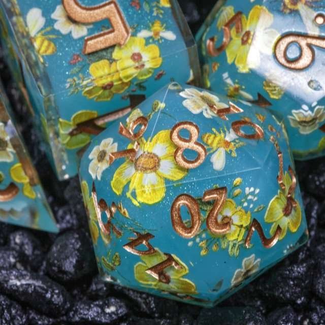 Sage's Honeybees Tropical Honey Sharp Edge Resin Dice Set - Sage's PortalSharp Edge Resin Dice Set