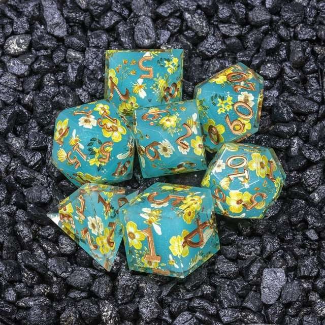 Sage's Honeybees Tropical Honey Sharp Edge Resin Dice Set - Sage's PortalSharp Edge Resin Dice Set