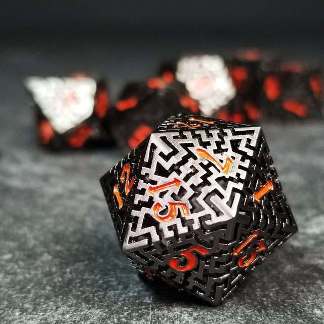 Sage's Labyrinths - Black Weave Red Ink Hollow Metal Polyhedral Dice Set - Sage's PortalHollow Metal Dice Set