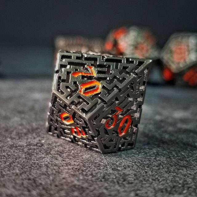 Sage's Labyrinths - Black Weave Red Ink Hollow Metal Polyhedral Dice Set - Sage's PortalHollow Metal Dice Set