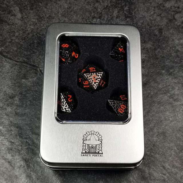 Sage's Labyrinths - Black Weave Red Ink Hollow Metal Polyhedral Dice Set - Sage's PortalHollow Metal Dice Set