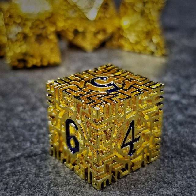 Sage's Labyrinths - Gold Weave Black Ink Hollow Metal Polyhedral Dice Set - Sage's PortalHollow Metal Dice Set