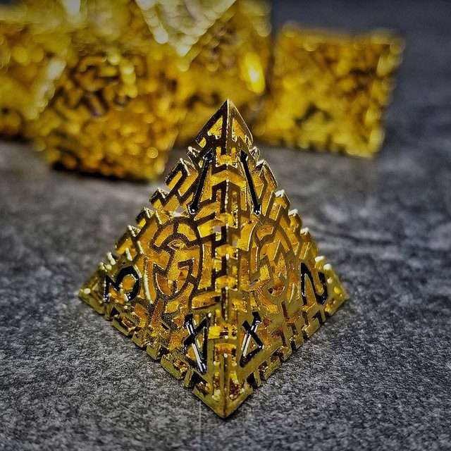 Sage's Labyrinths - Gold Weave Black Ink Hollow Metal Polyhedral Dice Set - Sage's PortalHollow Metal Dice Set