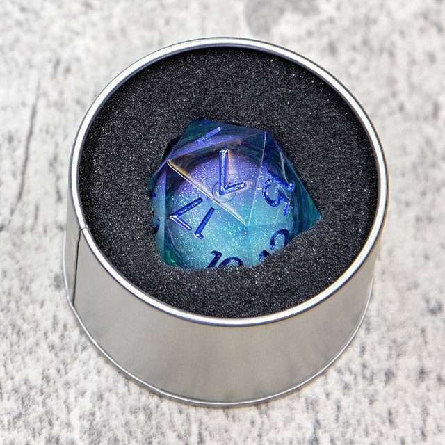 Sage’s Lovers Souls – 33mm Liquid-Core D20 Sharp Edge Resin Dice - Sage's PortalLiquid Core Dice Set