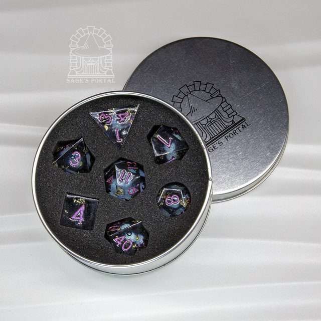 Sage's Nether Souls Liquid Core Sharp Edge Resin Dice Set - Sage's PortalLiquid Core Dice Set