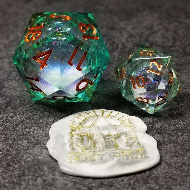 Sage's Ocean Souls - 33mm Liquid-Core D20 Sharp Edge Resin Dice - Sage's PortalLiquid Core Dice Set