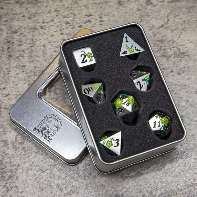 Sage's Petrified Flowers Silver Green Flowers Metal Polyhedral Dice Set - Sage's PortalMetal Dice Set