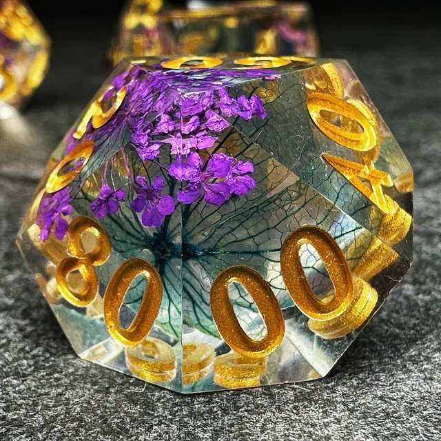 Sage's Purple Florets Sharp Edge Resin Dice Set - Sage's PortalSharp Edge Resin Dice Set