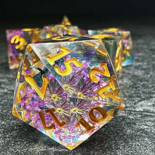 Sage's Purple Florets Sharp Edge Resin Dice Set - Sage's PortalSharp Edge Resin Dice Set