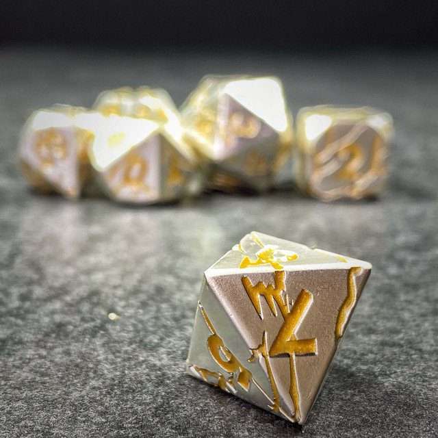 Sage's Relics of Antiquity- Pearl Silver with Gold Metal Polyhedral Dice Set - Sage's PortalMetal Dice Set