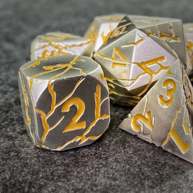 Sage's Relics of Antiquity- Pearl Silver with Gold Metal Polyhedral Dice Set - Sage's PortalMetal Dice Set