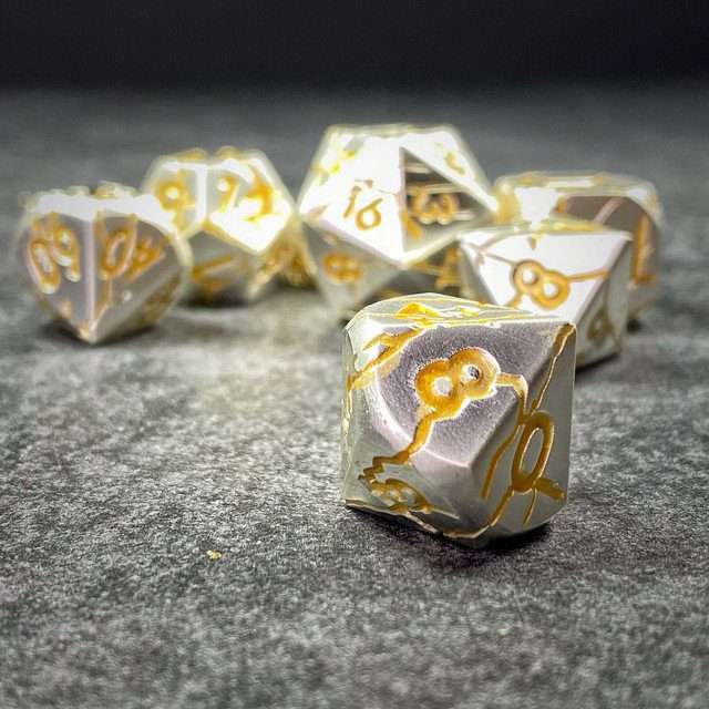 Sage's Relics of Antiquity- Pearl Silver with Gold Metal Polyhedral Dice Set - Sage's PortalMetal Dice Set